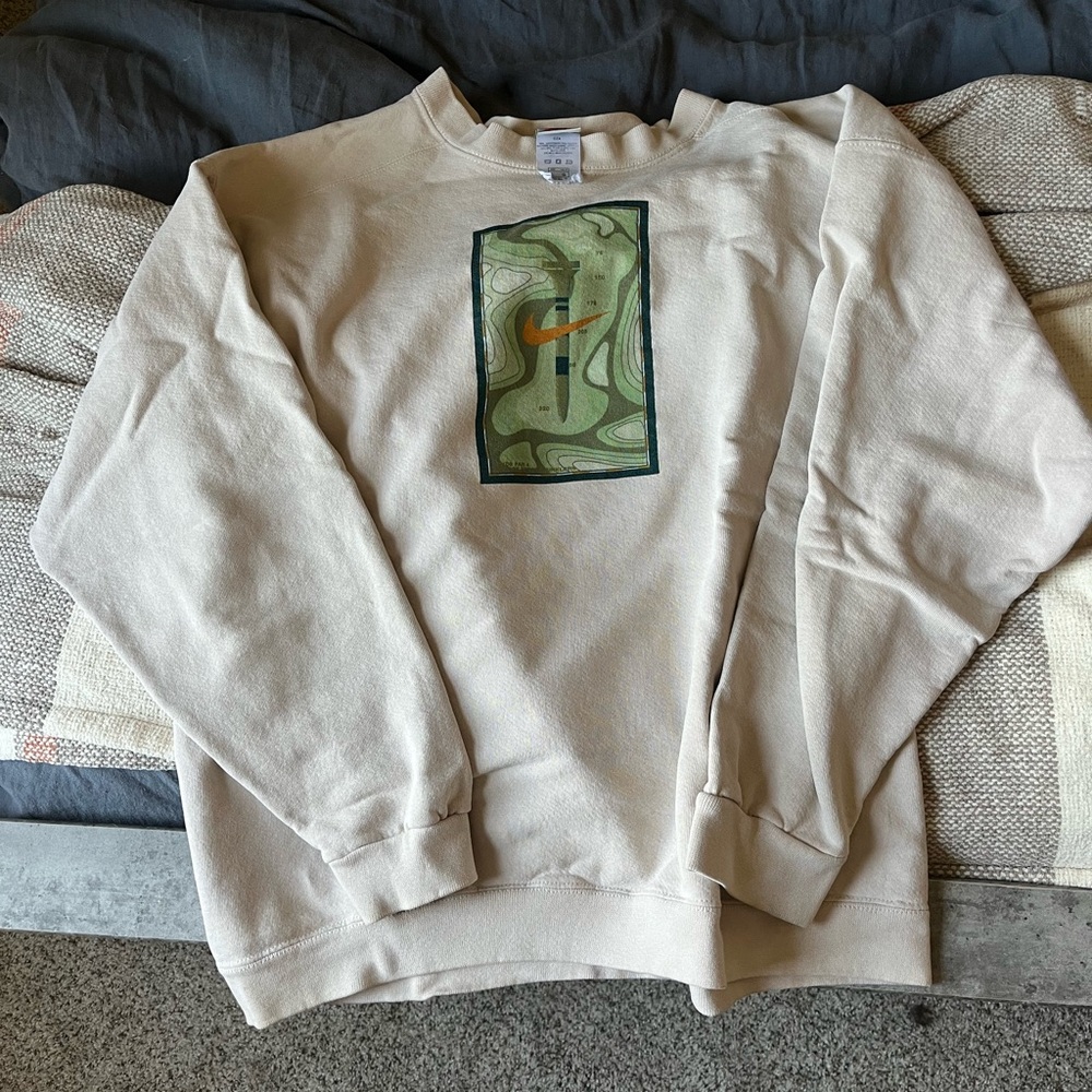 Nike Retro Golf Crewneck - large